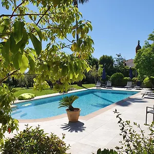 Le Domaine Des Muriers - Charme, Chic, Calme En Provence Cote D'azur Frühstückspension